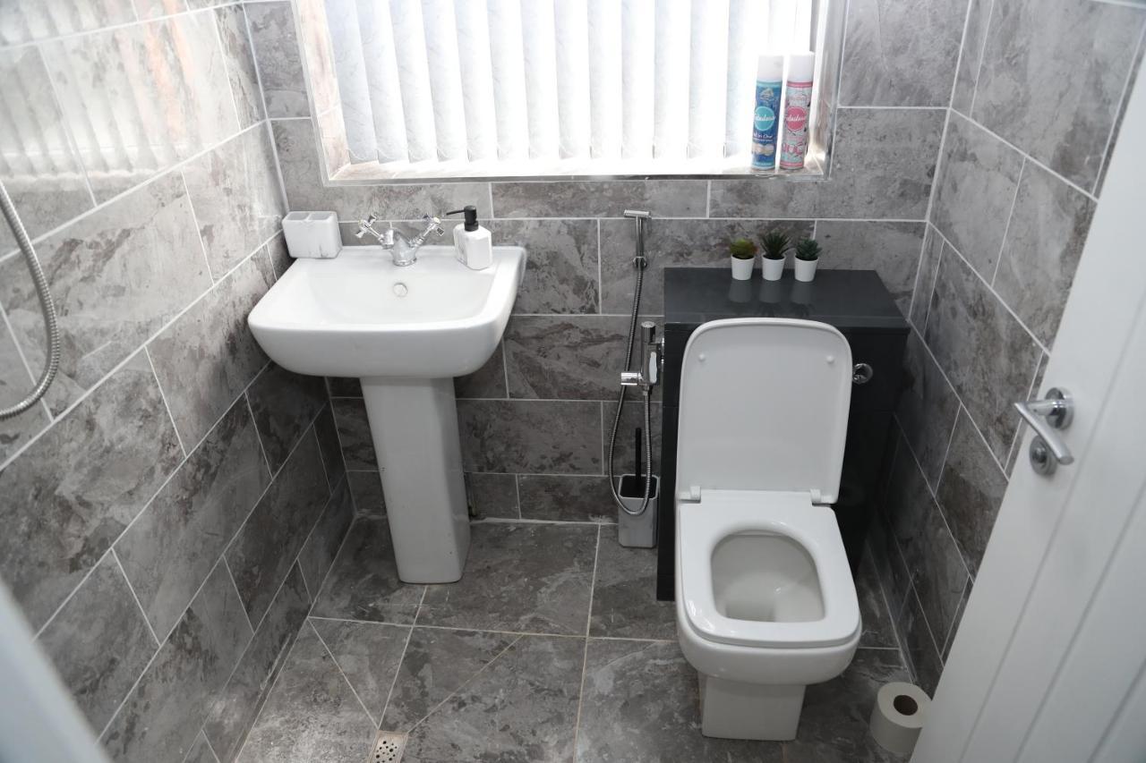 Homely 1-Bed Apartment In 버밍엄 외부 사진